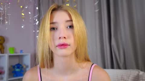 Snapshot of sunnmoonn chatting on 17, 1, 2026 Lily online show from 17, 1, 2026