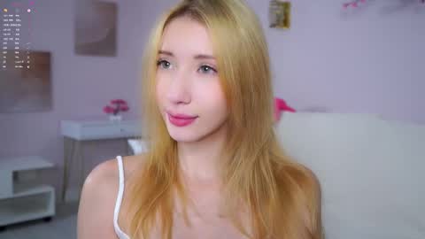 Snapshot of sunnmoonn chatting on 1, 2, 2026 Lily online show from 1, 2, 2026