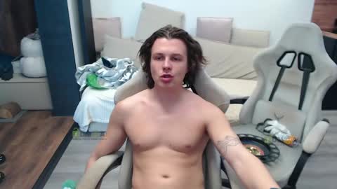 Snapshot of sunny1girl chatting on 15, 5, 2026 Alice and Sergey online show from 15, 5, 2026