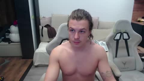 Snapshot of sunny1girl chatting on 31, 5, 2026 Alice and Sergey online show from 31, 5, 2026