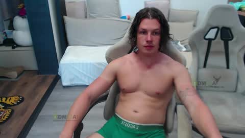 Snapshot of sunny1girl chatting on 5, 6, 2026 Alice and Sergey online show from 5, 6, 2026