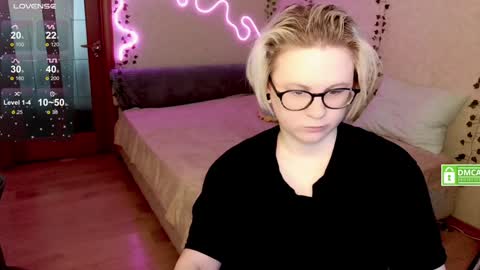 Snapshot of sunny_mood chatting on 19, 1, 2025 sunny mood online show from 19, 1, 2025