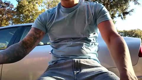 sunny valentine online show from 23, 10, 2025