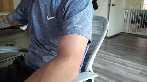 sunny valentine online show from 25, 10, 2025