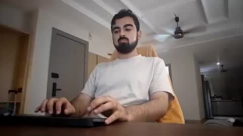 sunnyleonekafan69 online show from 18, 5, 2026