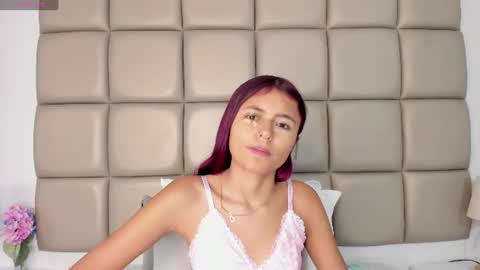 sunnywhitee online show from 3, 7, 2026