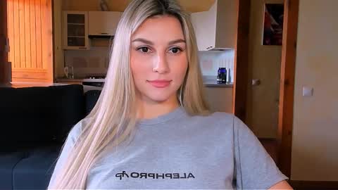 Snapshot of sunsetwithava chatting on 12, 2, 2026 sunsetwithava online show from 12, 2, 2026