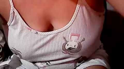 sunshine_38 online show from 4, 1, 2025