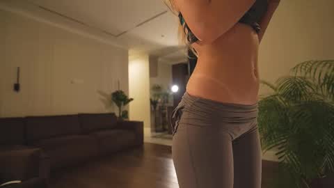 Snapshot of sunshine_______ chatting on 22, 2, 2026 sunshine_______ online show from 22, 2, 2026