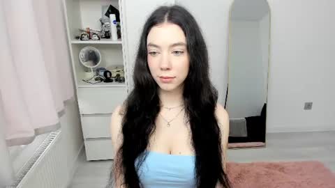 Snapshot of sunshine_bliss chatting on 22, 7, 2026 sunshine_bliss online show from 22, 7, 2026