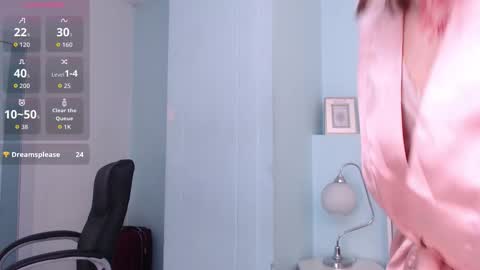 Snapshot of sunshine_gh1 chatting on 22, 10, 2025 Sunshine online show from 22, 10, 2025