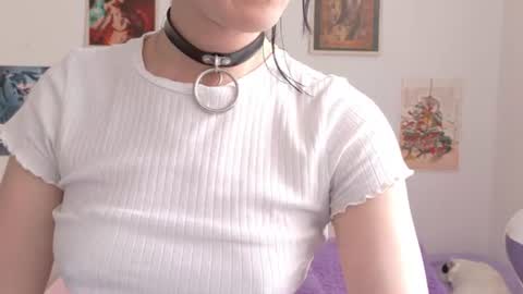 Snapshot of sunshine_girl9 chatting on 18, 6, 2026 sunshine_girl9 online show from 18, 6, 2026