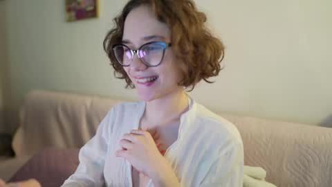 Hella online show from 9, 4, 2026