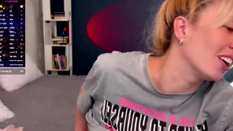 Snapshot of super_peach_stream chatting on 21, 9, 2025 ANNApvt open full info in bio online show from 21, 9, 2025