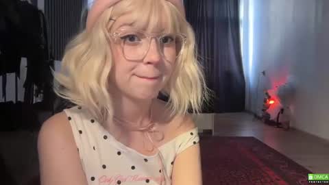 Snapshot of super_pixie chatting on 24, 7, 2026 super_pixie online show from 24, 7, 2026