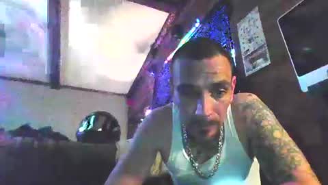 Snapshot of superd512 chatting on 8, 3, 2025 Guero Cash online show from 8, 3, 2025