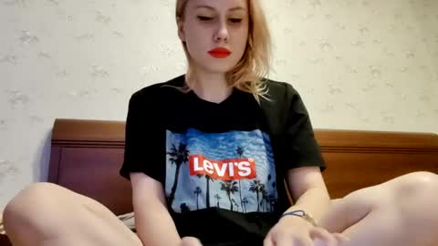 Annie online show from 7, 12, 2024