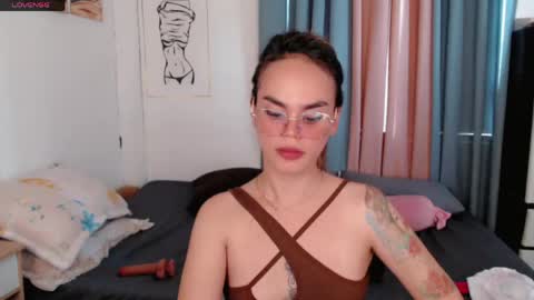 Snapshot of superhotvaleria chatting on 4, 5, 2026 Im val online show from 4, 5, 2026