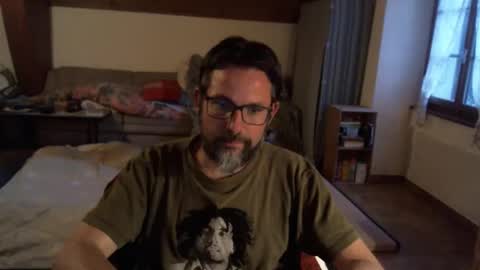 Snapshot of supersquirrel81 chatting on 10, 9, 2025 supersquirrel81 online show from 10, 9, 2025