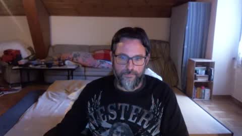 Snapshot of supersquirrel81 chatting on 5, 10, 2025 supersquirrel81 online show from 5, 10, 2025