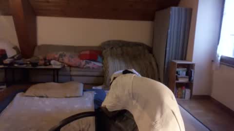 Snapshot of supersquirrel81 chatting on 11, 10, 2025 supersquirrel81 online show from 11, 10, 2025