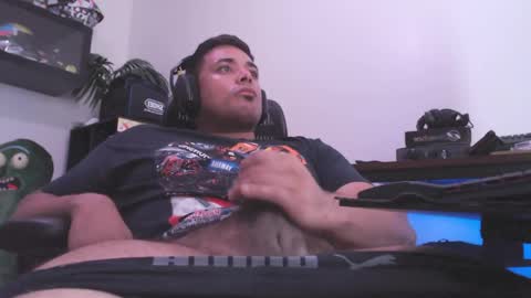 Snapshot of supertoaster69 chatting on 1, 4, 2026 supertoaster69 online show from 1, 4, 2026