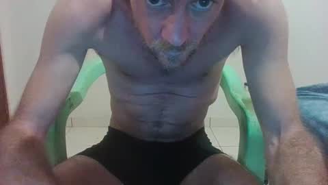 Snapshot of surfsup34 chatting on 17, 12, 2024 surfsup34 online show from 17, 12, 2024