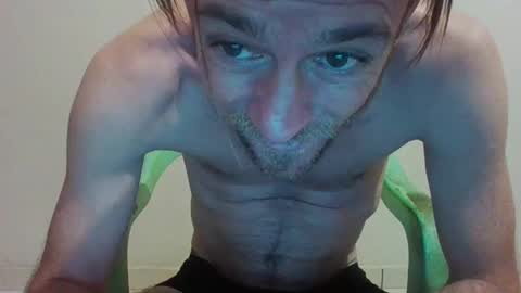 Snapshot of surfsup34 chatting on 7, 1, 2025 surfsup34 online show from 7, 1, 2025