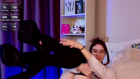 Snapshot of susannahtrojahn chatting on 11, 4, 2026 susannahtrojahn online show from 11, 4, 2026