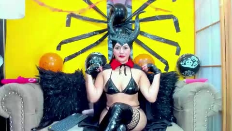 susanslim online show from 29, 10, 2025