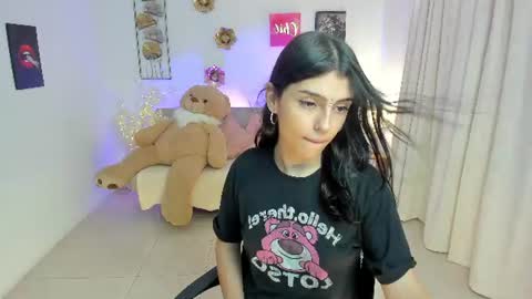 Snapshot of susi_doll1 chatting on 23, 6, 2026 susi_doll1 online show from 23, 6, 2026