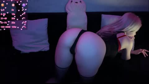 Snapshot of susieevans chatting on 23, 2, 2025 Sue online show from 23, 2, 2025