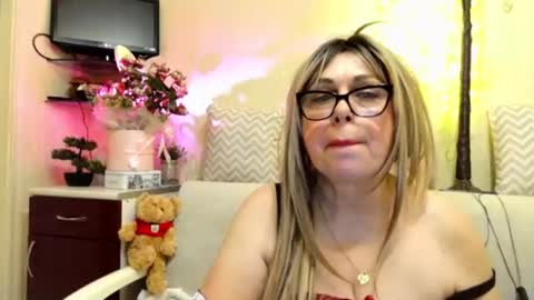 Snapshot of susiexnoreen chatting on 21, 6, 2026 SusiexNoreen online show from 21, 6, 2026
