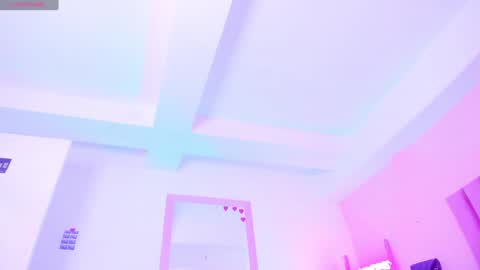 Sussan Nicole  online show from 22, 1, 2025