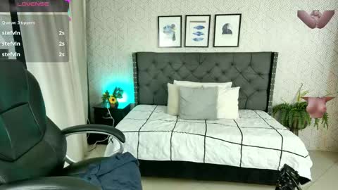 Snapshot of sussy__stone chatting on 30, 12, 2024 online show from 30, 12, 2024