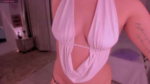 Snapshot of sussy_bell_ chatting on 8, 5, 2026 sussy_bell_ online show from 8, 5, 2026