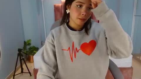 Snapshot of sussy_leon chatting on 7, 7, 2026 sussy leon online show from 7, 7, 2026