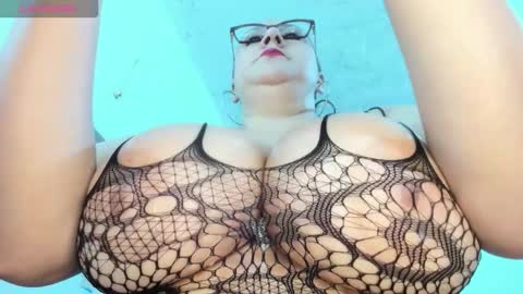 Snapshot of susy_bigboobss chatting on 17, 1, 2026 susy bigboobss online show from 17, 1, 2026