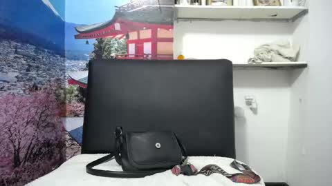 susy_perverttt online show from 15, 4, 2026