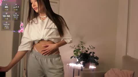 Snapshot of suzane_martin chatting on 3, 2, 2026 Hey Im Suzane online show from 3, 2, 2026