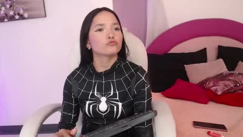 Snapshot of suzy1_ chatting on 27, 5, 2026 Susy online show from 27, 5, 2026