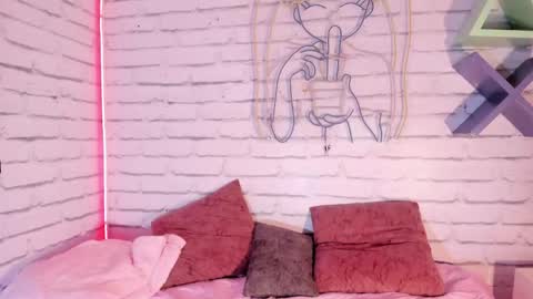 suzylee_ online show from 7, 6, 2026