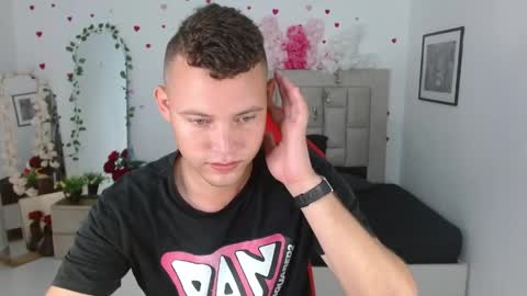 Snapshot of sven_fox723 chatting on 3, 5, 2026 Sven online show from 3, 5, 2026