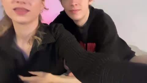 Snapshot of swaggaenjoyer chatting on 16, 4, 2026 Denis and Mia online show from 16, 4, 2026