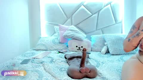 Snapshot of sweeetcruvyx chatting on 9, 4, 2026 Nikki model independent online show from 9, 4, 2026