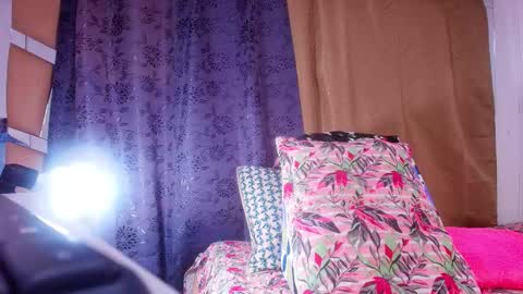 Debora  online show from 11, 10, 2025