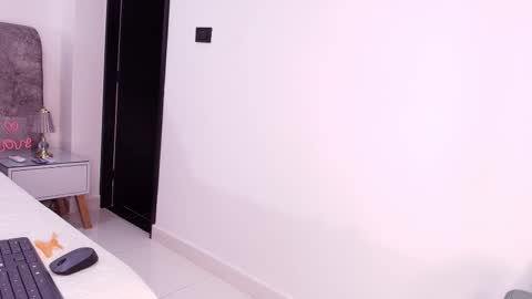 Debora  online show from 24, 11, 2025