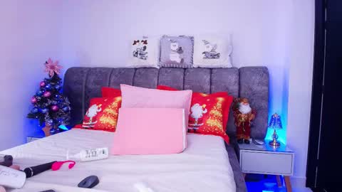 Debora  online show from 5, 12, 2025