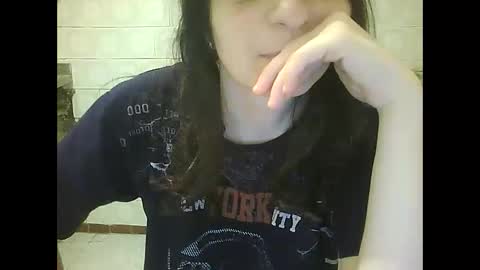 Snapshot of sweet4y0u chatting on 26, 4, 2026 sweet4y0u online show from 26, 4, 2026