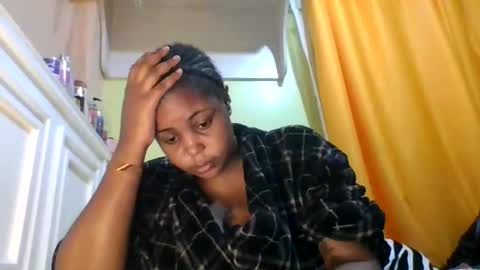 sweet52537 online show from 25, 3, 2026